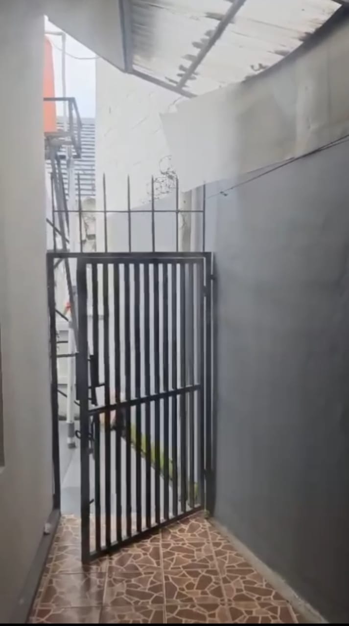 Rumah Dalam Komplek di Depok