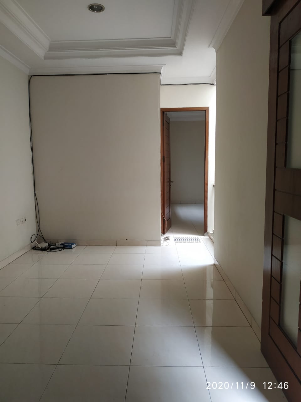 Rumah Sewa Semi Furnished Dekat Blok M, Bisa Kantor