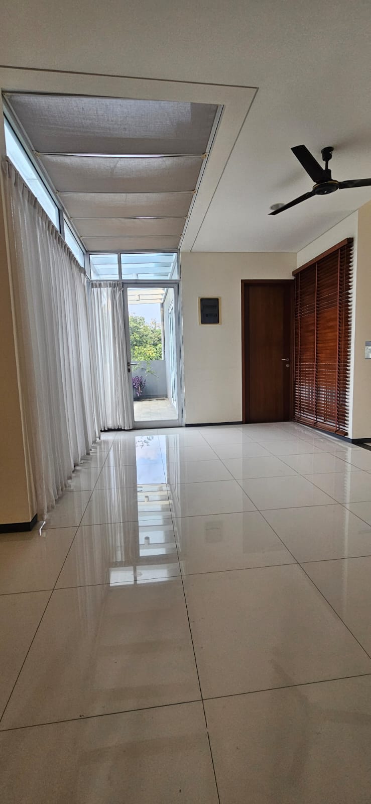 Rumah Sewa Dekat Wijaya, Ada Roof Top dan Multifunction Room