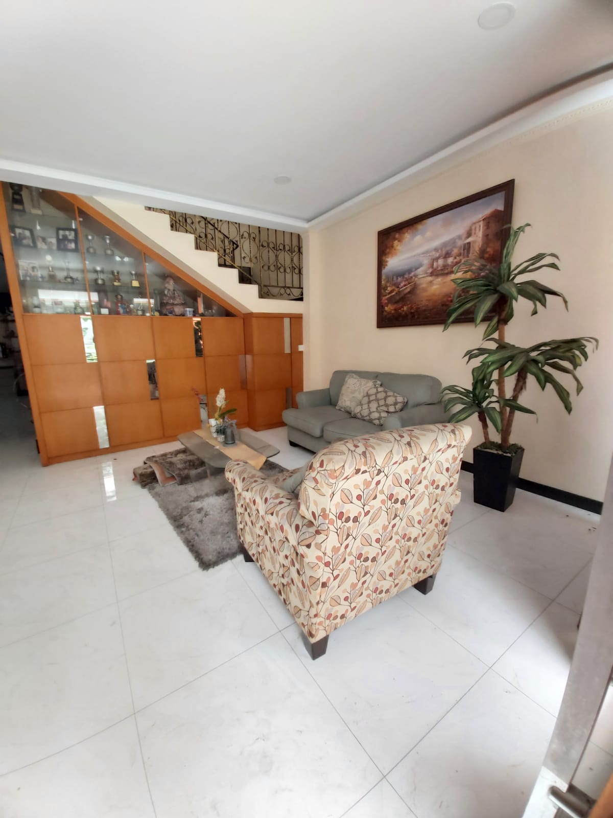 Rumah 3 Lantai di Pondok Indah, 3 Kamar Tidur