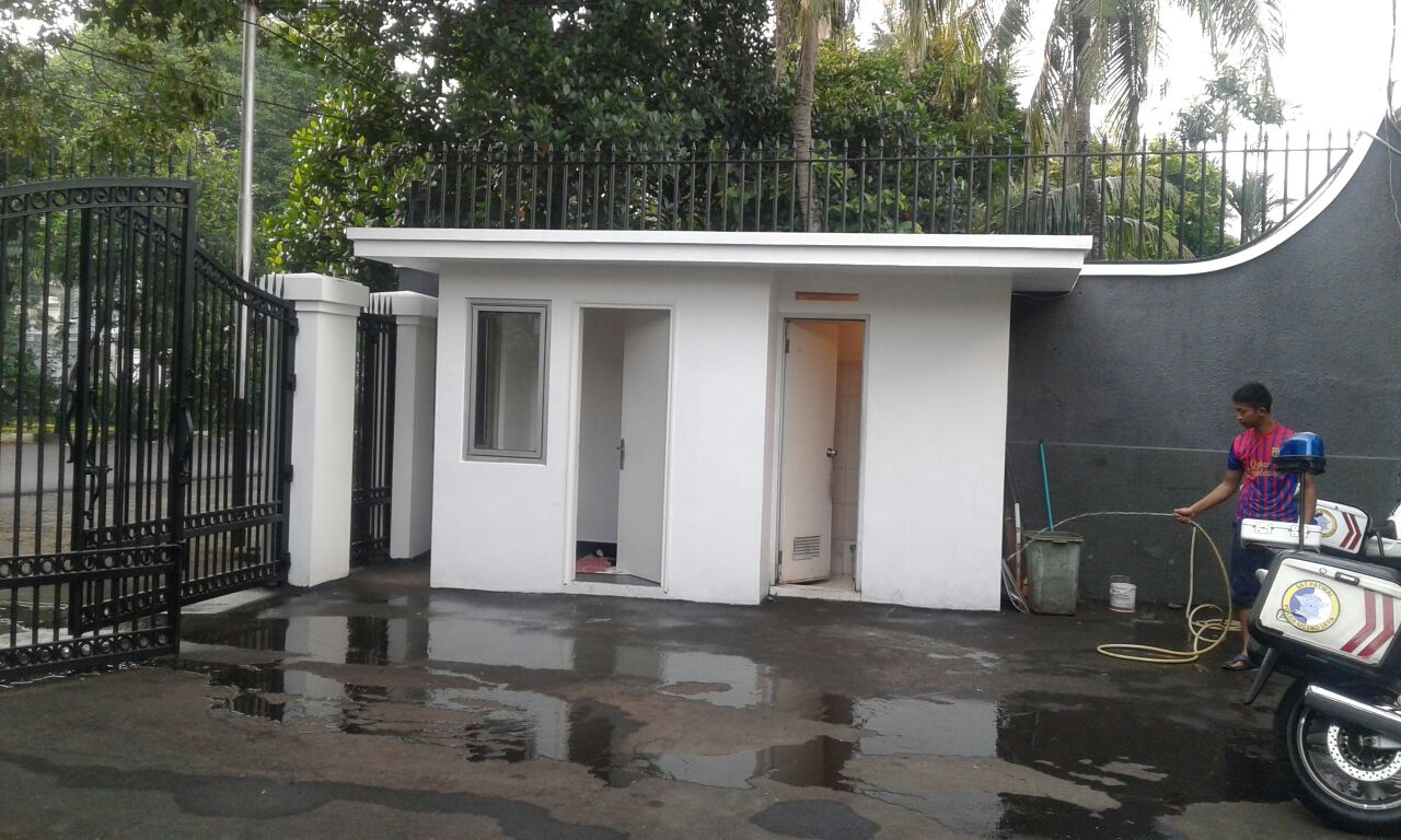 Rumah Megah di Kawasan Elit Kebayoran Baru