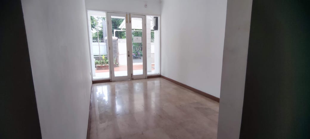 Rumah 1 Lantai Siap Huni Area Kramat Pela Kebayoran Baru