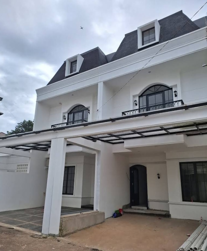 Rumah Brand New Dalam Cluster di Lebak Bulus