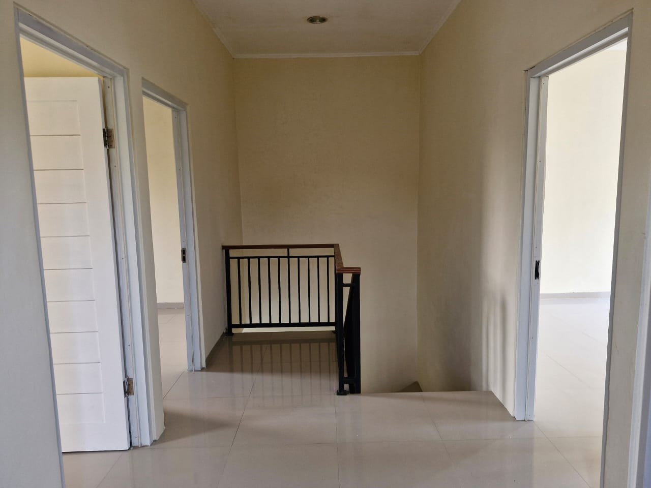 Brand New 2 Lantai di Andara, Dalam Cluster, Sangat Dekat dengan Gerbang Tol Andara 