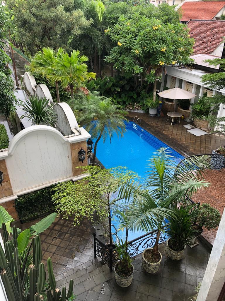 Rumah Mewah 2 Lantai, Hanya Selangkah ke Senopati-Ada Kolam Renang