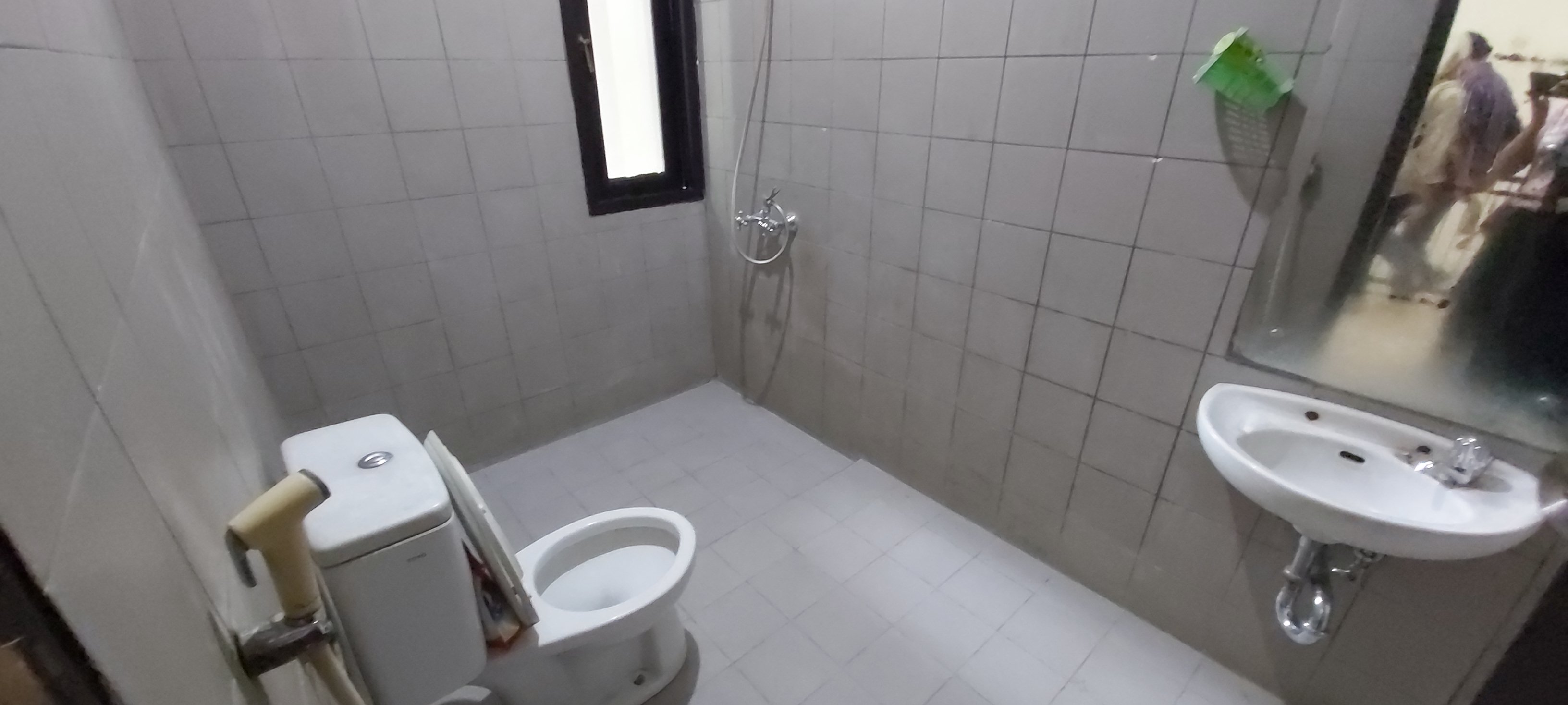 Rumah 2 Lantai Siap Huni Dekat Pondok Indah Mal