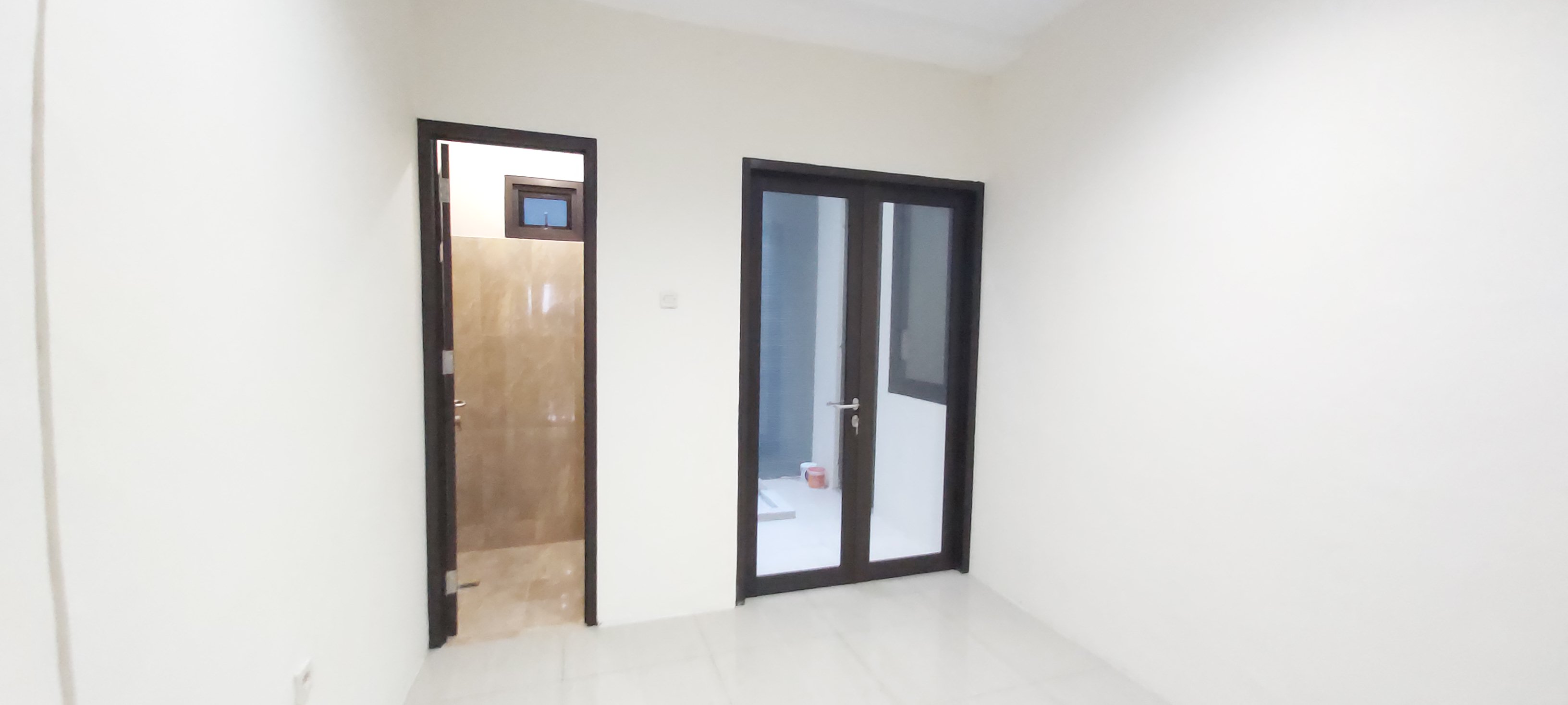 Rumah 2 Lantai Siap Huni Dekat Pondok Indah Mal