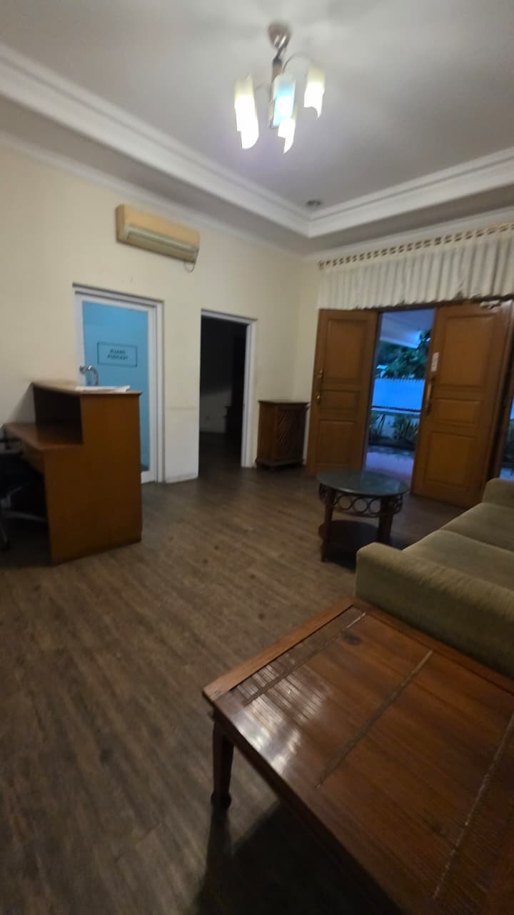 Hunian Premium Dekat SCBD & Senayan Posisi Hook LT 490 m²