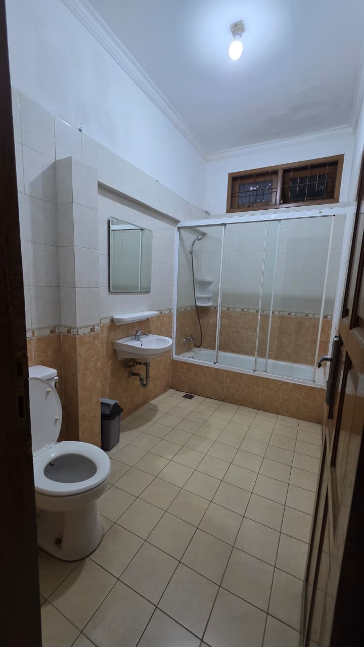 Hunian Premium Dekat SCBD & Senayan Posisi Hook LT 490 m²