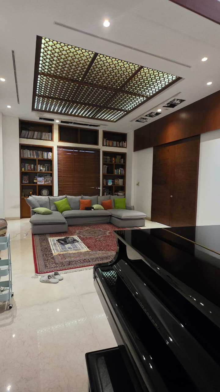 Jarang Ada! Rumah Mewah dengan Private Pool, Tanah Besar & Lokasi Premium Dekat Pusat Bisnis Jakarta