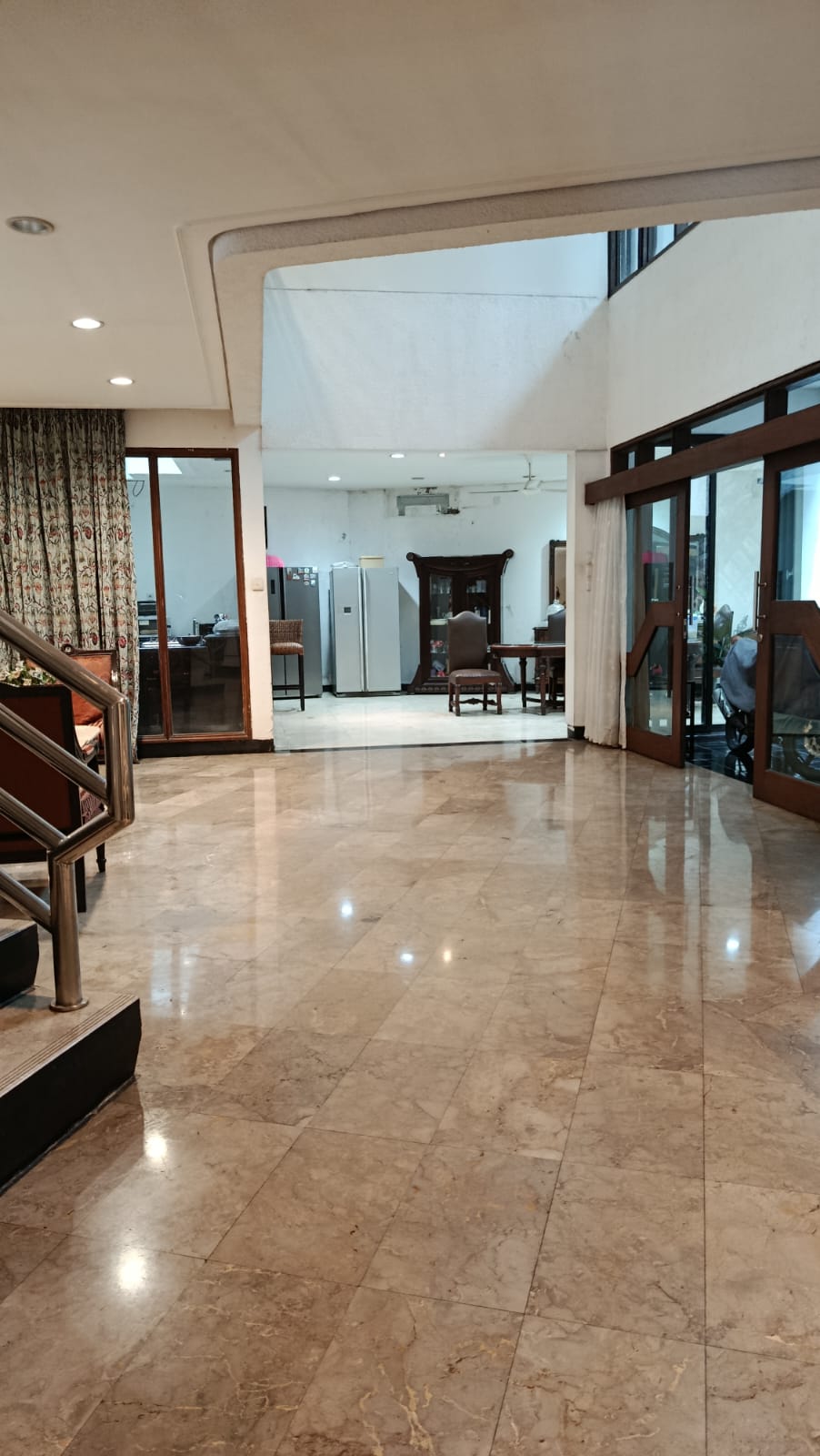 Rumah Lama Area Pakubuwono, Dekat Area Komersil, Jalan Lebar 2 Mobil