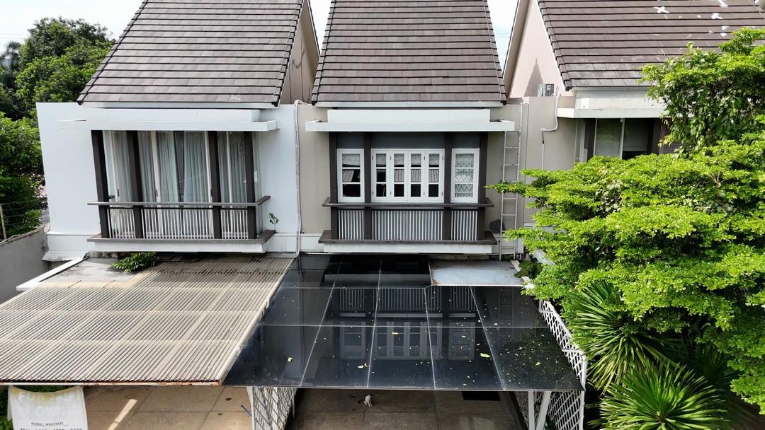Townhouse Semi Furnished di Paso Jagakarsa Jaksel - Tangga Full Marmer & Bonus Appliances!