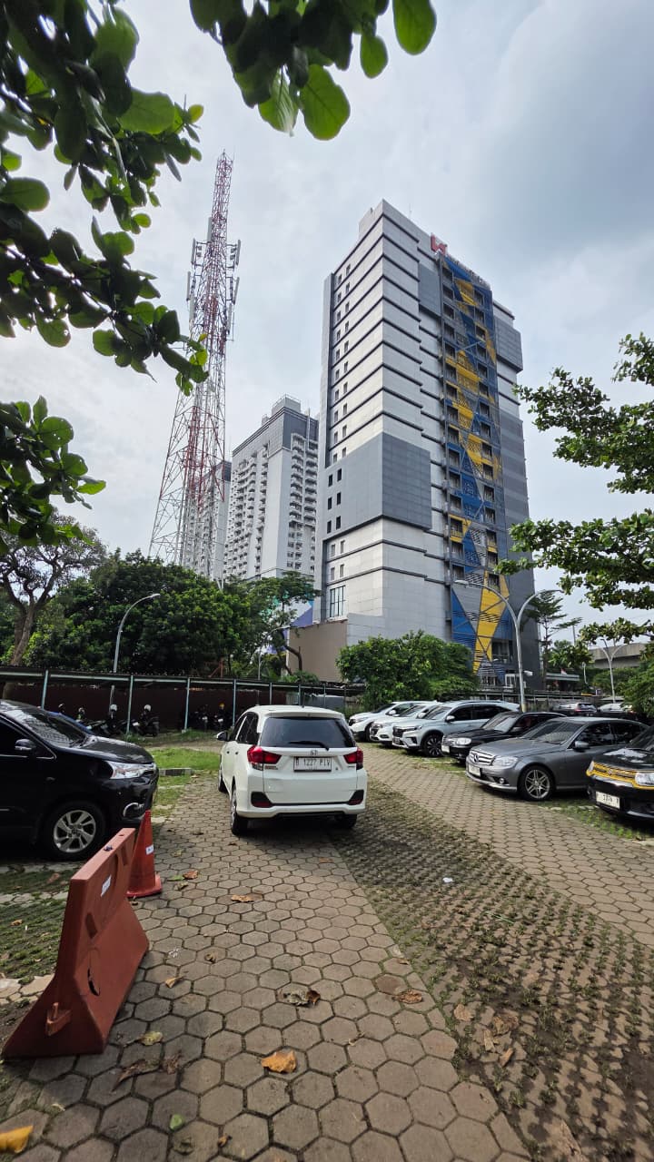 Tanah 7913 M2 Siap Bangun di Samping Hotel Mercure Tb Simatupang. Zona Komersial