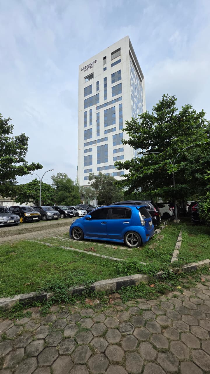 Tanah 7913 M2 Siap Bangun di Samping Hotel Mercure Tb Simatupang. Zona Komersial