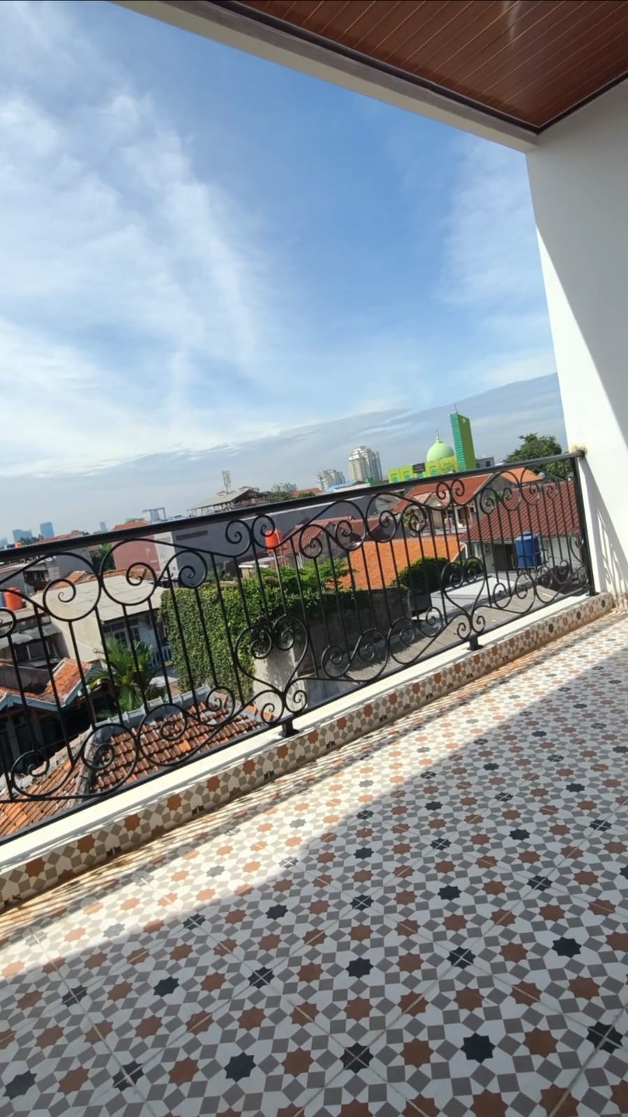 Rumah Mungil 3Lt Brand New Siap Huni Dalam Cluster Kecil di Radio Dalam, Dekat ke MRT