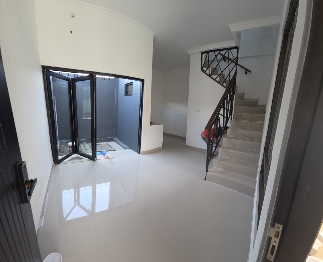 Rumah Mungil 3Lt Brand New Siap Huni Dalam Cluster Kecil di Radio Dalam, Dekat ke MRT