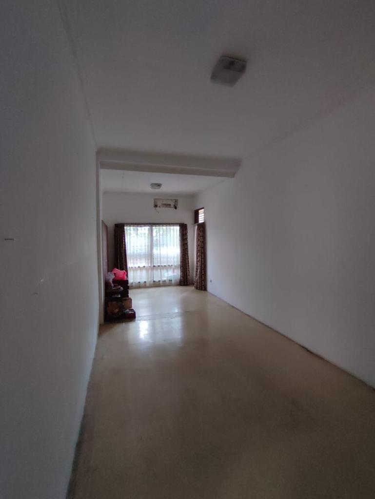 Rumah Hitung Tanah di Kebayoran Baru. Dekat Blok M