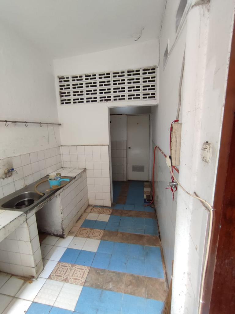 Rumah Hitung Tanah di Kebayoran Baru. Dekat Blok M