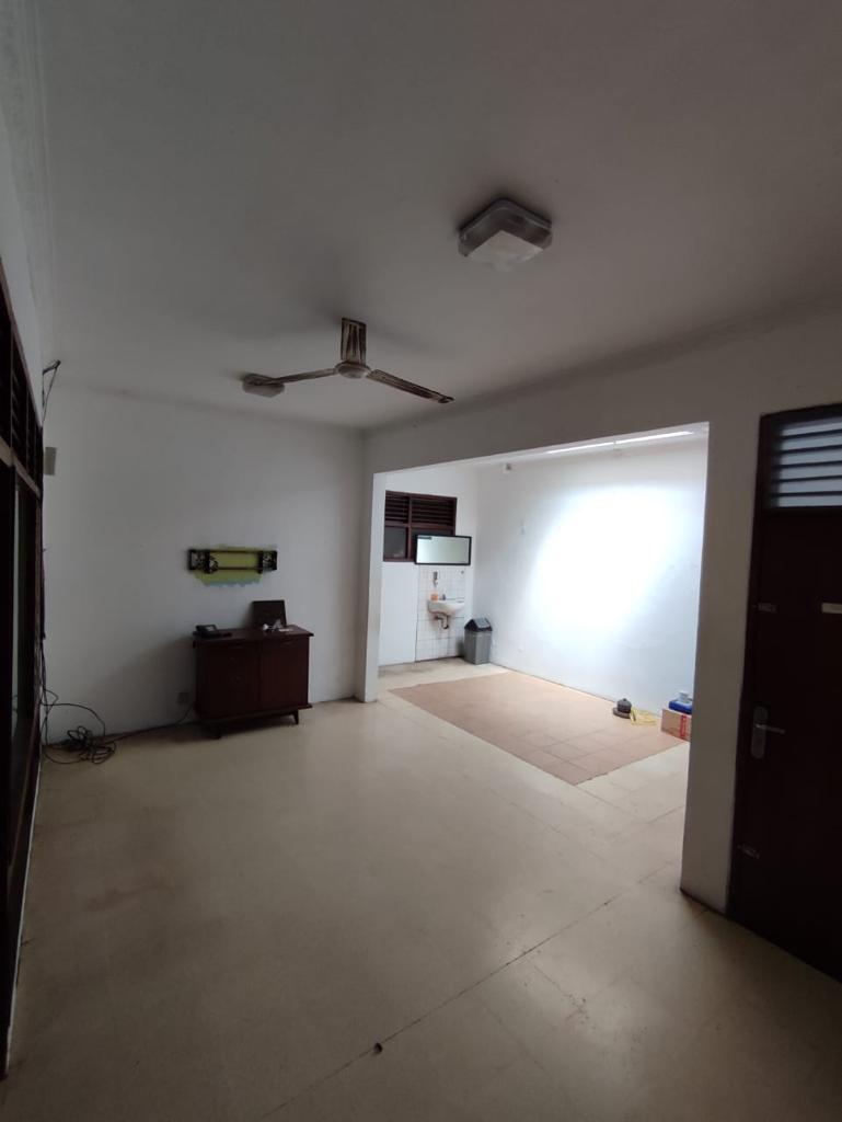 Rumah Hitung Tanah di Kebayoran Baru. Dekat Blok M