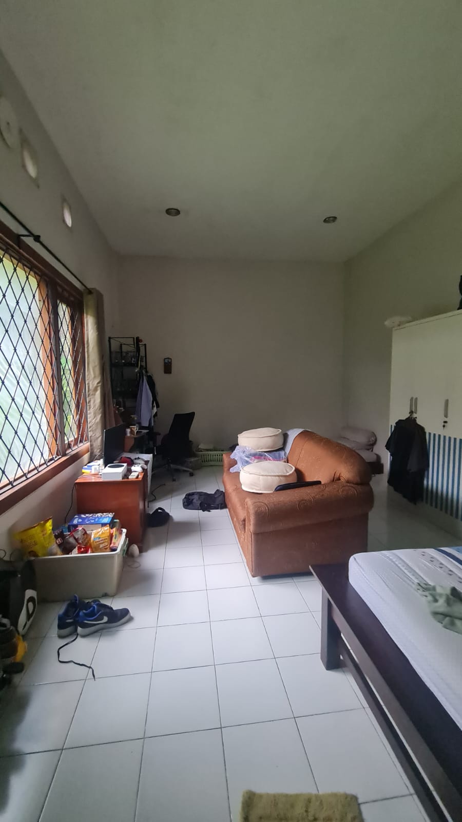 Rumah di Kebayoran Baru. Cocok Kantor, Usaha, Parkir Banyak. Dekat Kemang, Wijaya, Blok M