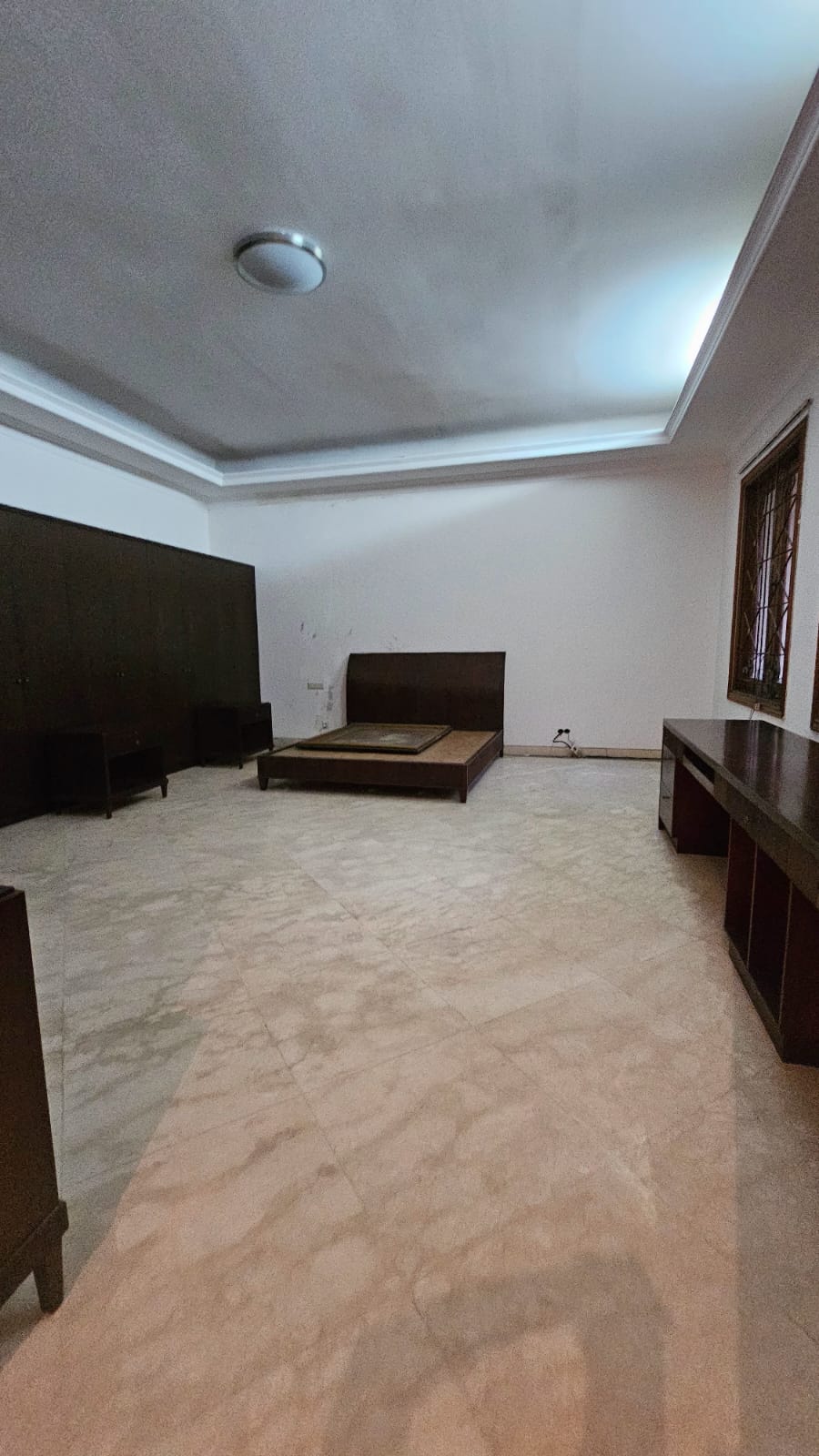 Rumah Luas 2 Lantai Ada Kolam Renang. Rumah Dijual di Kebayoran Baru Dekat Area Melawai, Wijaya, Prapanca, Iskandarsyah
