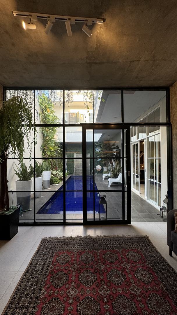 Rumah Modern 2 Lantai di Area Elit Pakubuwono Jakarta Selatan, Private Pool & SHM