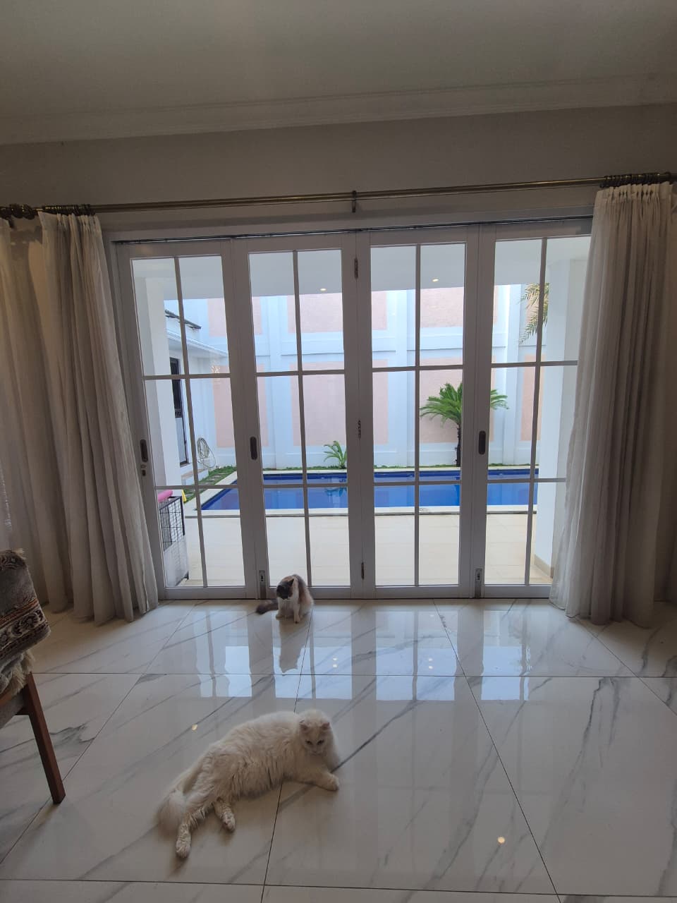 Dijual Rumah Mewah 2 Lantai Ada Kolam Renang di Kalibata Jakarta Selatan (LT 340m²)