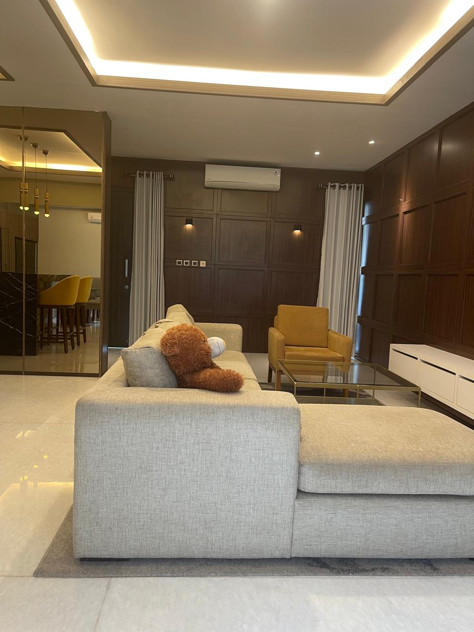 Rumah Cantik Full Furnished di Serenia Hills Lebak Bulus