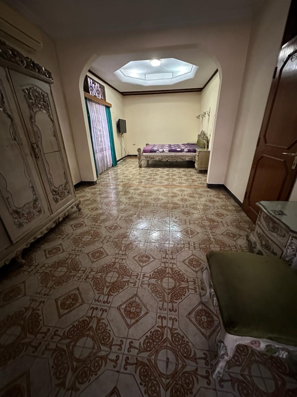Rumah Lama 2 Lantai di Tebet, Ada 11 KT, Cocok Jadi Kost2an