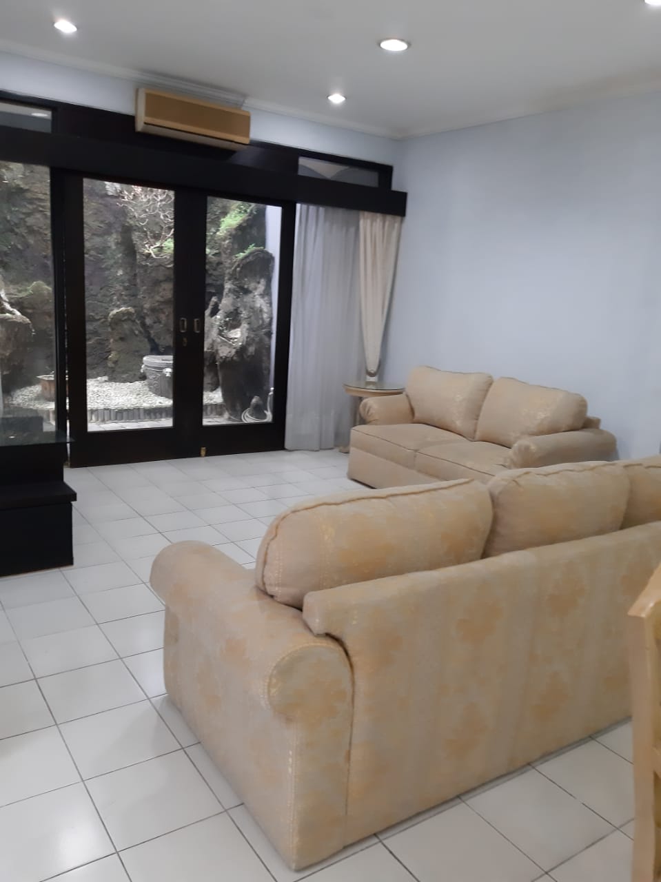 Rumah 2 Lantai Siap Huni di Pondok Indah, Dekat ke Tol TB Simatupang