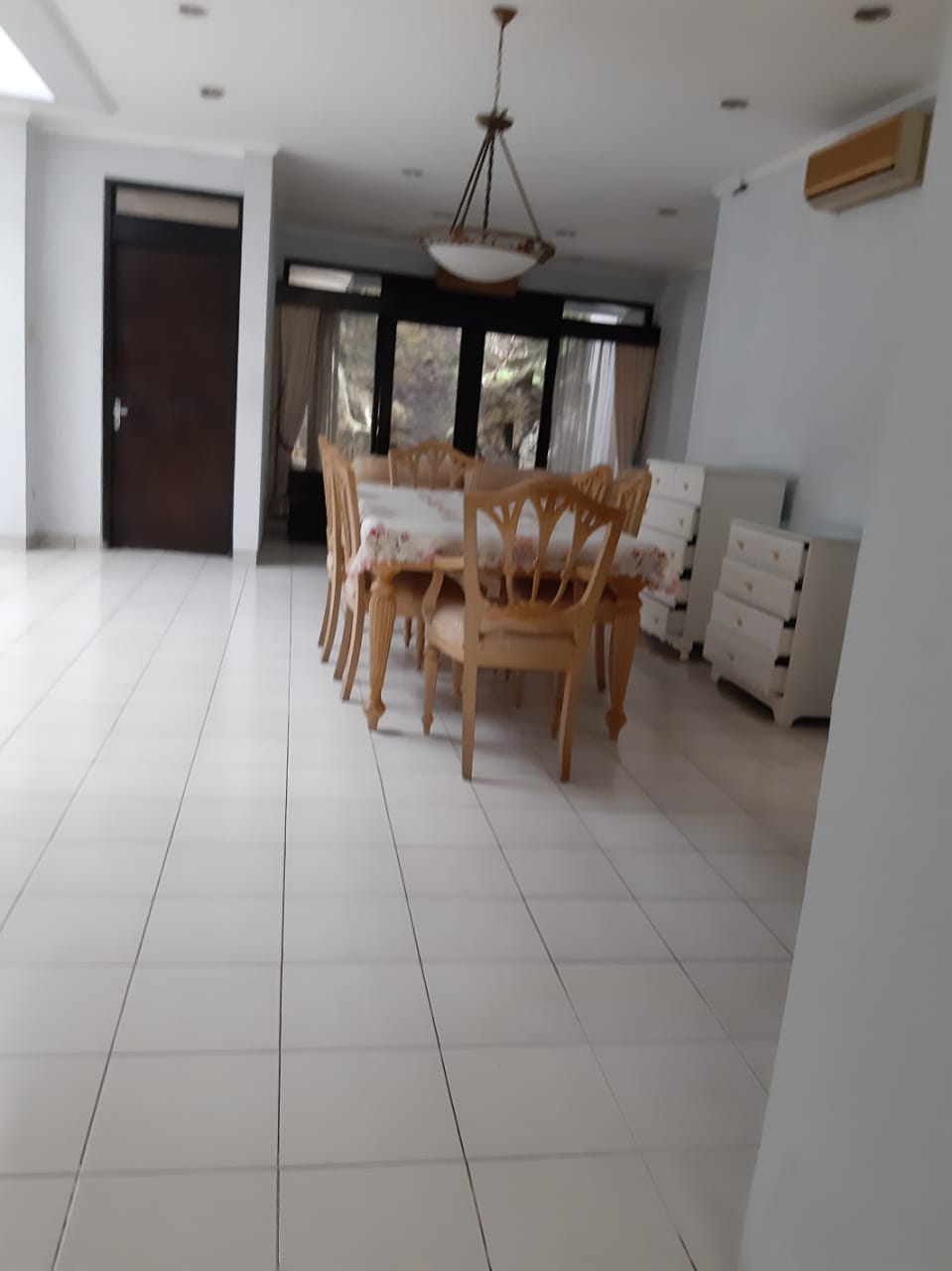 Rumah 2 Lantai Siap Huni di Pondok Indah, Dekat ke Tol TB Simatupang