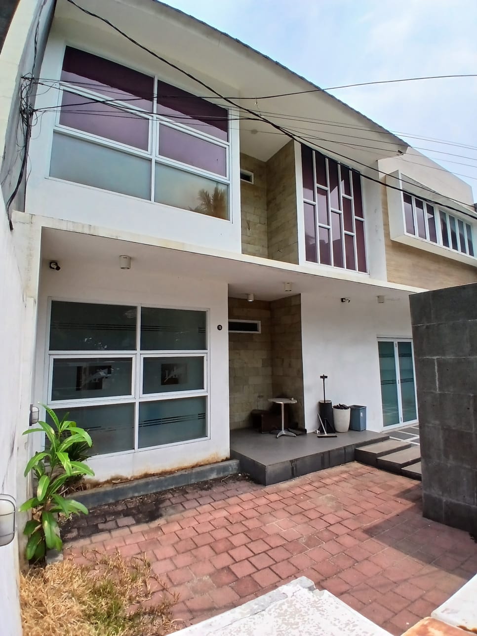 Rumah Impian Kebayoran Baru: Renovasi Modern, Siap Huni, Fleksibel untuk Hunian atau Bisnis Anda!