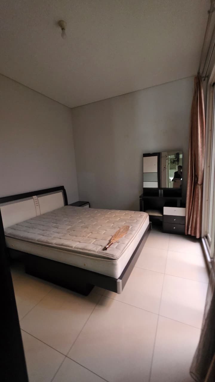 Rumah Furnished Siap Huni Dalam Komplek. Akses Cepat ke Pondok Indah dan Tb Simatupang.