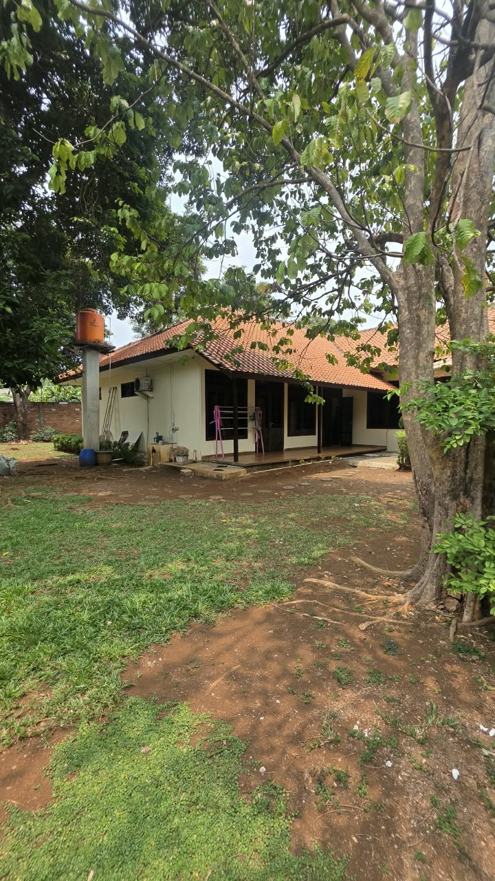 Rumah 1837 M2 Dekat Stasiun KRL Tanjung Barat, Mall Aeon, dan Tol Jorr. Cocok Townhouse, Kost & Private Compound