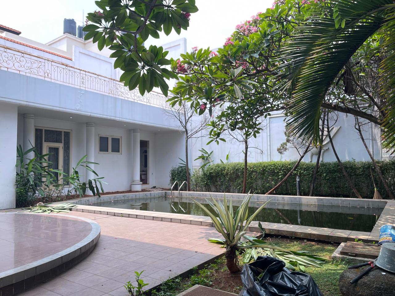 Rumah Mewah Klasik Modern di Lokasi Favorit Kawasan Elit Pondok Indah