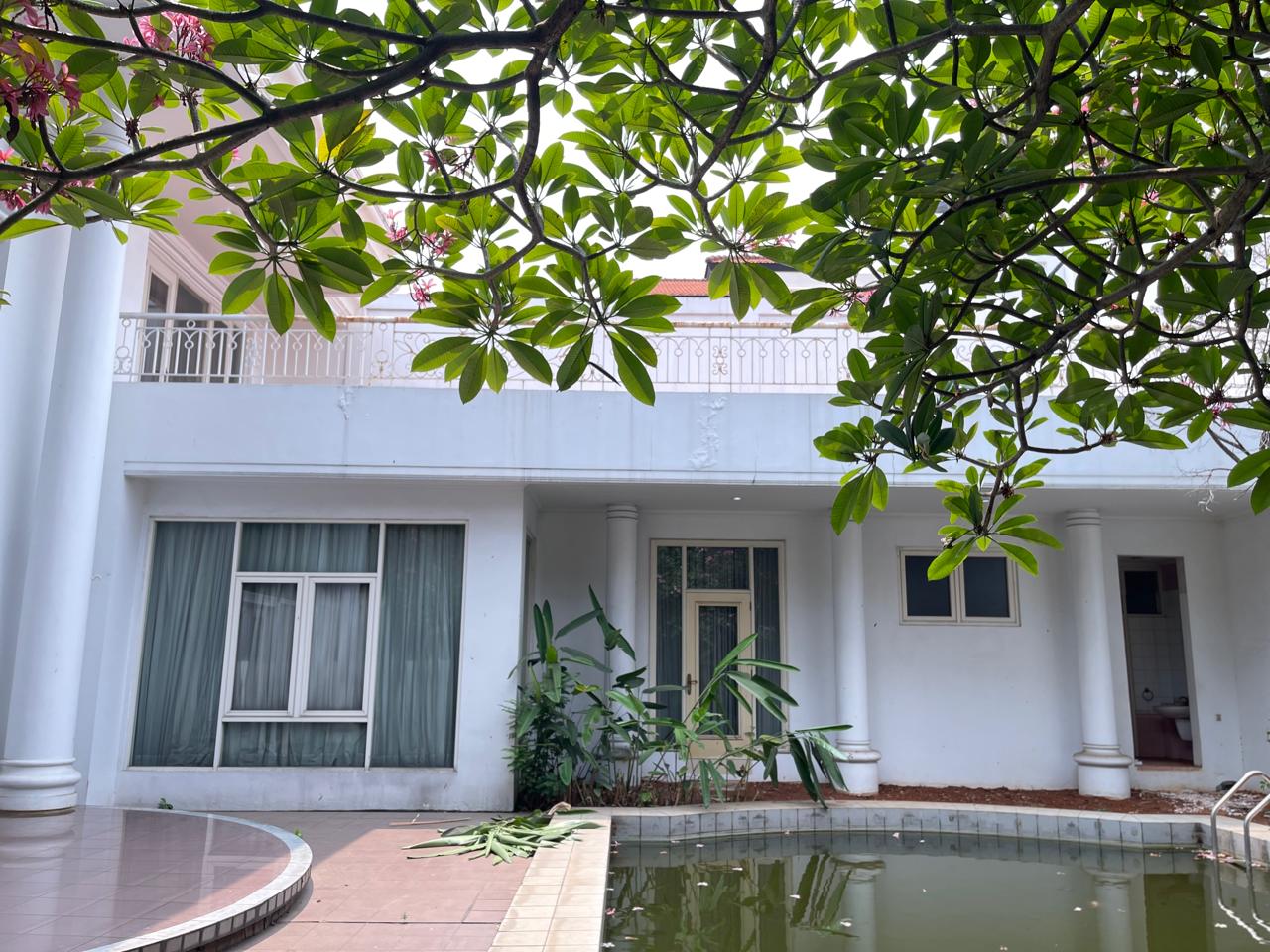 Rumah Mewah Klasik Modern di Lokasi Favorit Kawasan Elit Pondok Indah