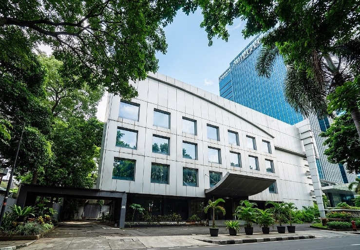 Dijual Gedung di Area Slipi, Siap Huni, Hanya 850M ke Gerbang Tol Slipi