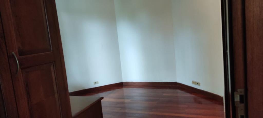 Rumah 2 Lantai di Area Patra Kuningan, Spek Terbaik, Ada Pool