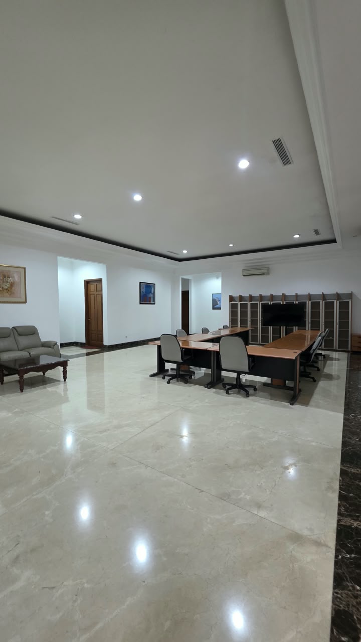 Rumah 2 Lantai di Patra Kuningan, Cocok untuk Kantor Maupun Rumah Tinggal