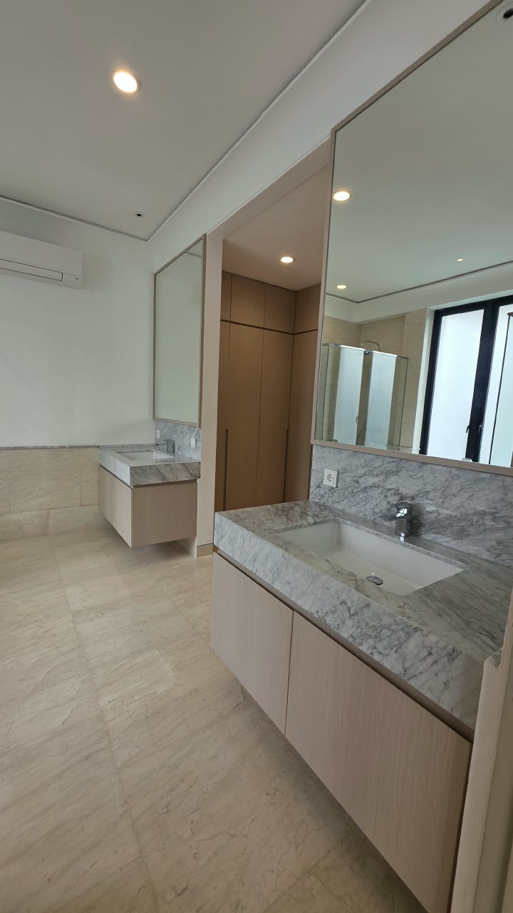 Rumah Brand New 3 Lantai Siap Huni, di Area Radio Dalam, Cluster Private