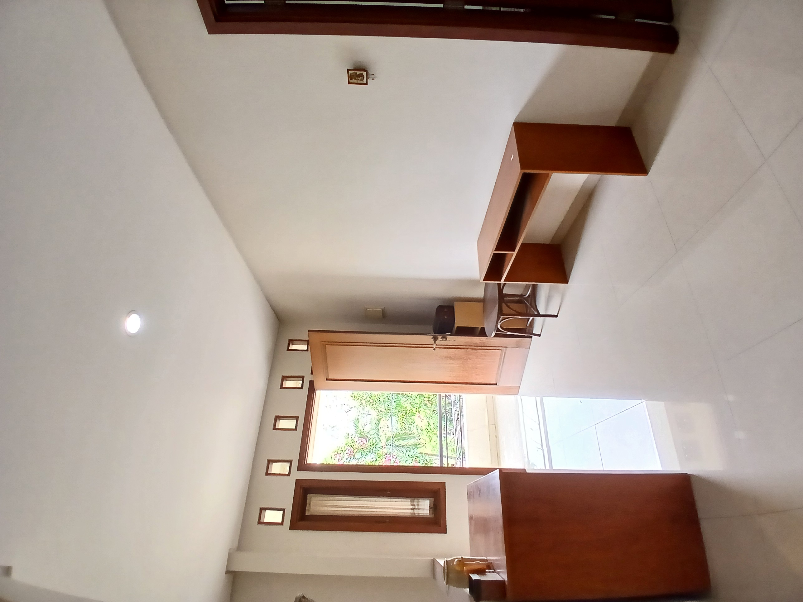 Rumah Siap Huni 2 Lantai di Pondok Indah, Bisa Jalan Kaki ke PIM 2